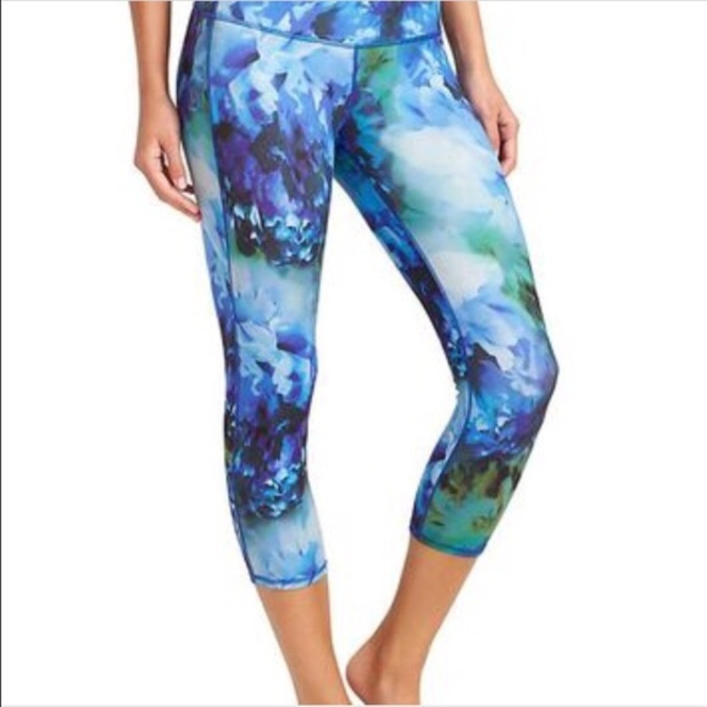 Athleta crop leggings